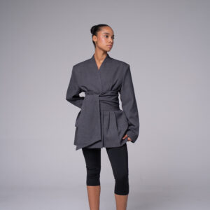 Blazer ajusté avec ceinture