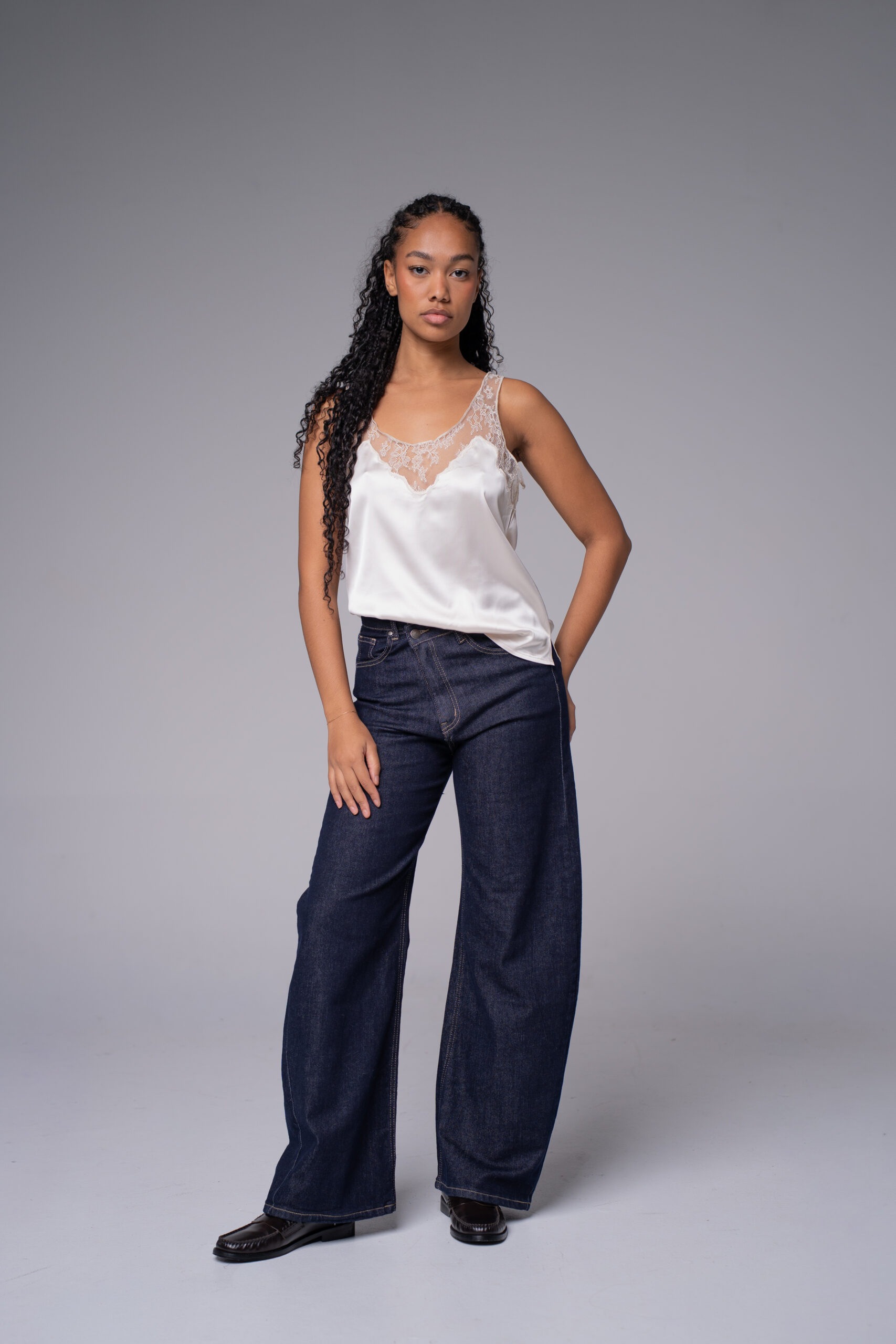 Jean brut large taille haute – photo 1